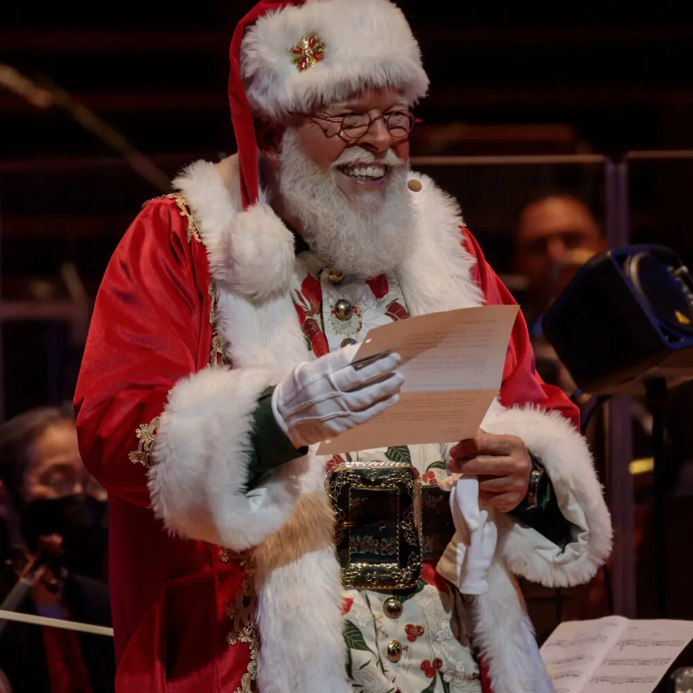  Chuck Gil/Santa